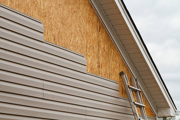 Professional Siding Inspection technician working in Willow Spring, NC